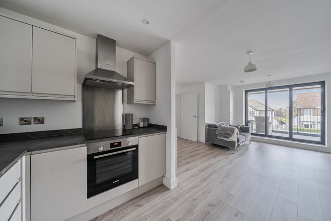 15, Charles Court, Margate photo 3