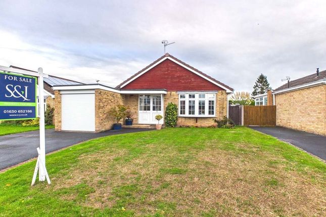2-bed bungalow on Farcroft Drive, Market Drayton, £299,950