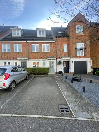 Terraced house to rent in Halton Road, Kenley, Surrey CR8