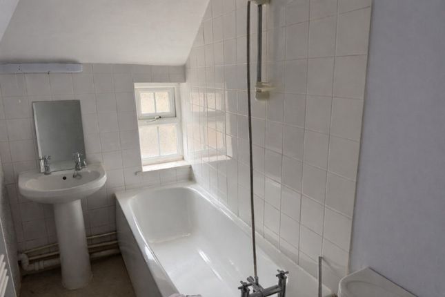 Flat 2, 2 Cromwell Walk, Huntingdon photo 4