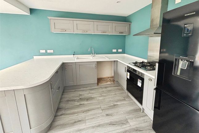 21, Westwood Park, Swadlincote photo 3