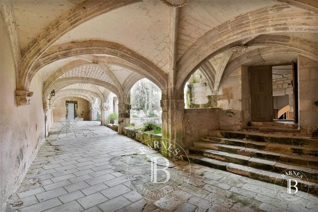 Ch&acirc;teau for sale in Lectoure, 32700, France
