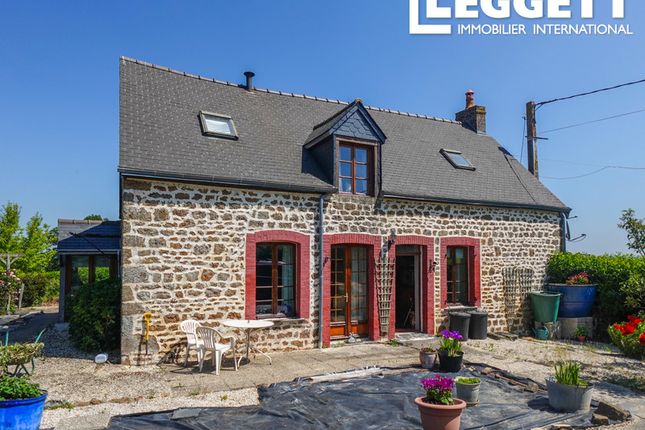 Thumbnail Villa for sale in Javron-Les-Chapelles, Mayenne, Pays De La Loire