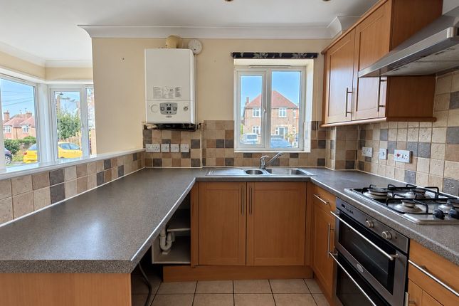 Colben Court, Flat 2, 17, Rafati Way, Bexhill-on-Sea photo 3