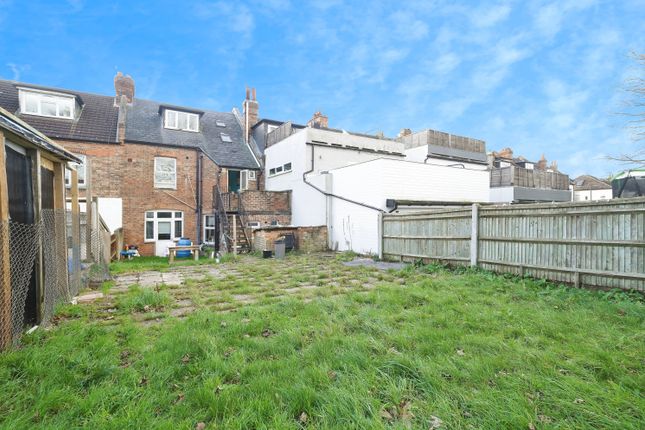 144b, Melfort Road, Thornton Heath photo 4