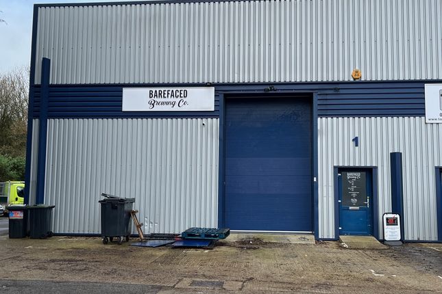 Light industrial to let in Holland Way, Blandford Forum