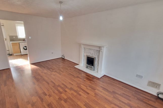 9, The Osiers, Loughborough photo 2