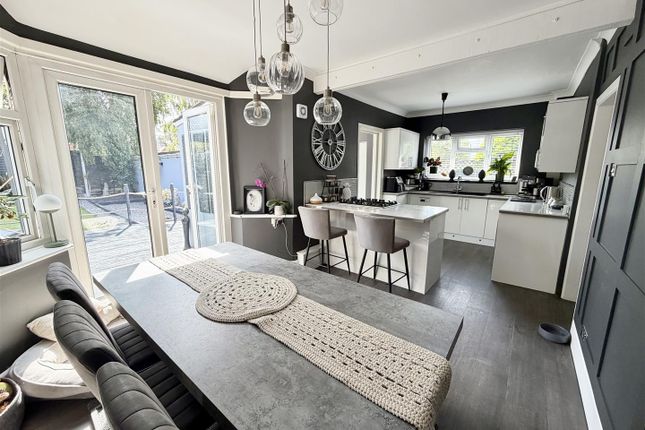 1, Moorland Way, Poole photo 3