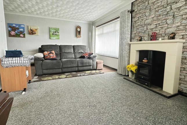 51, Lon Derw, Abergele photo 2
