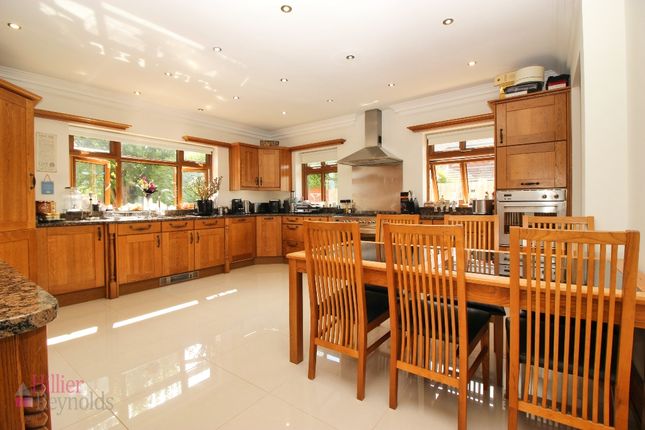 66, Hever Avenue, West Kingsdown photo 4