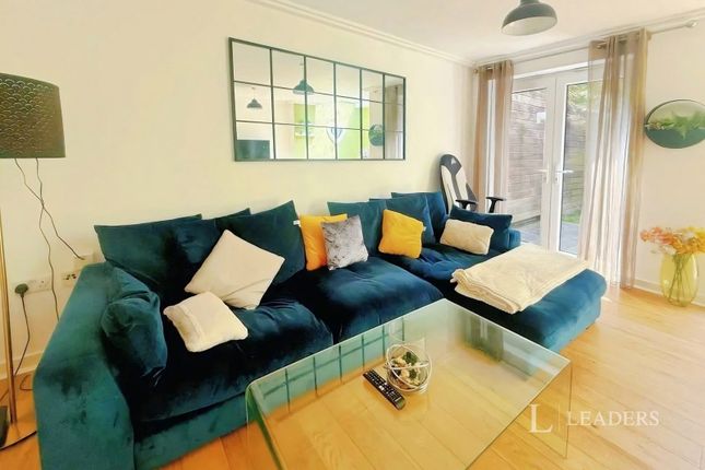 19, Kingscote Way, East Sussex photo 2