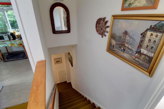 The Flat, Village Hall, Deeves Hall Lane, Ridge photo 4