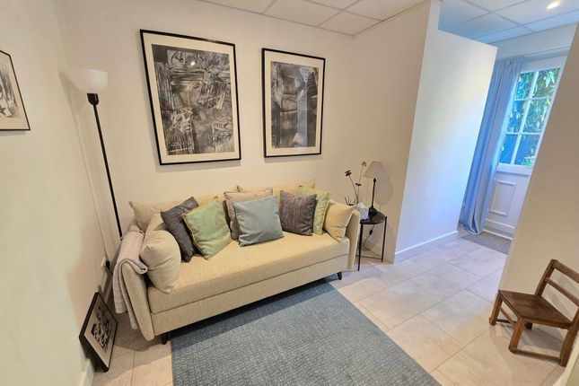 18 The Mount, Altrincham photo 4