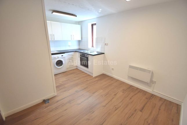 Tippett Rise, Reading photo 3