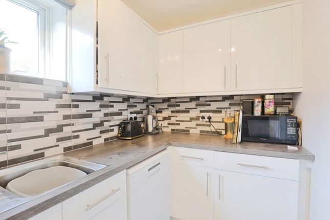 5 Cothers Court,, Station Road, Moreton-in-Marsh photo 3