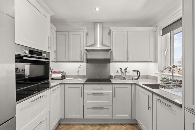 35 Eccles Court, Stirling photo 2