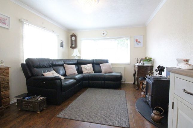 90, Hinksford Mobile Home Park, Kingswinford photo 3