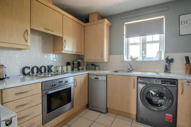 17, Bonneville Close, Tipton photo 4