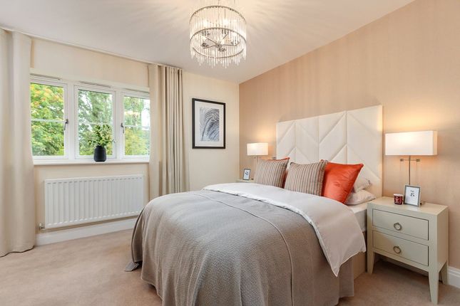 West End Woking Surrey GU24 3 Bedroom Semi detached House For Sale West End Woking Surrey GU24 3 Bedroom Semi detached House For Sale