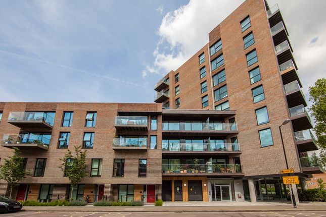 Flat to rent in Mansfield Point, Trafalgar Place, Elephant &amp; Castle
