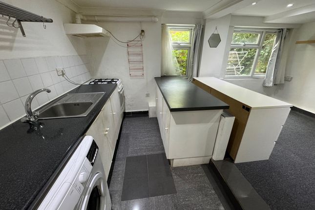 Osbaldeston Road, London photo 2