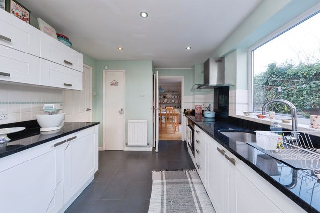 10, Springfield Road, Olney photo 4