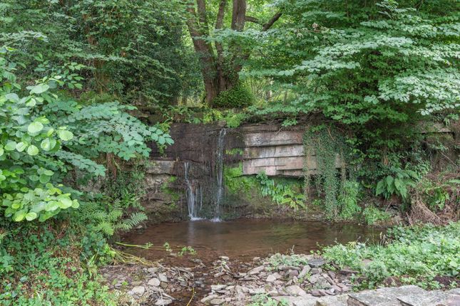 The Slough Gate, Hereford photo 2