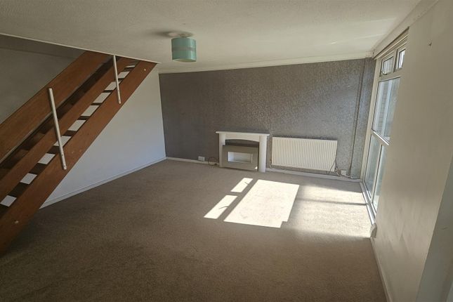 46, Awel Mor. Llanederyn, Cardiff photo 2