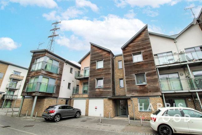 Flat to rent in Quayside Drive, Colchester, Essex