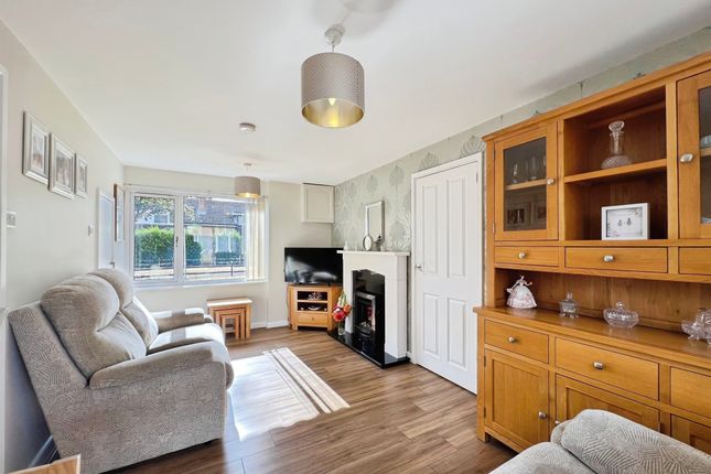6, Fairfields Walk, Stratford-Upon-Avon photo 3