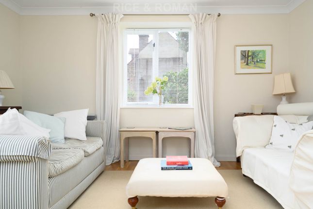 Flat 6, Clear Water House, Grosvenor Road, Richmond photo 4