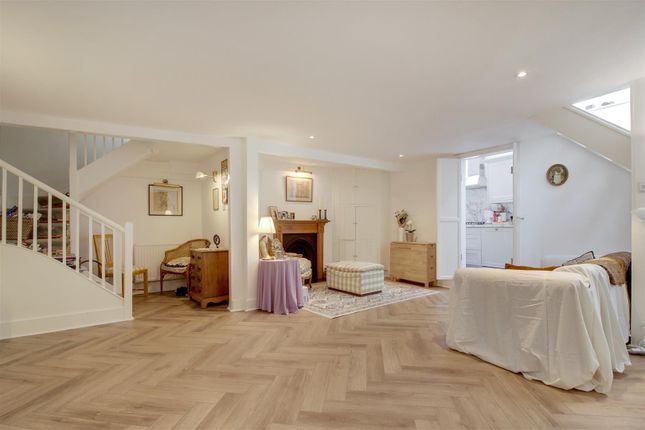 2-bed house on Crown Cottage, 150a, Haverstock Hill, Belsize Park, London, £1,250,000