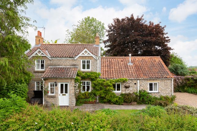 Thumbnail Detached house for sale in Carlton Road, Helmsley, York