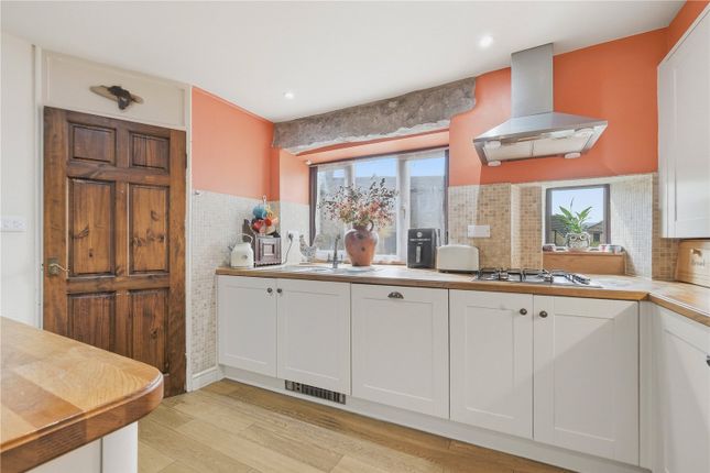 69, Dotcliffe Road, Barnoldswick photo 3