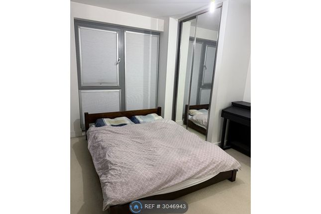 Flat, Wilson Tower Christian Street, London photo 5