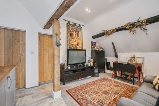 Flat for sale in High Street, Chesham