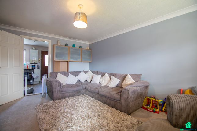 End terrace house for sale in Harbury Place, Glasgow