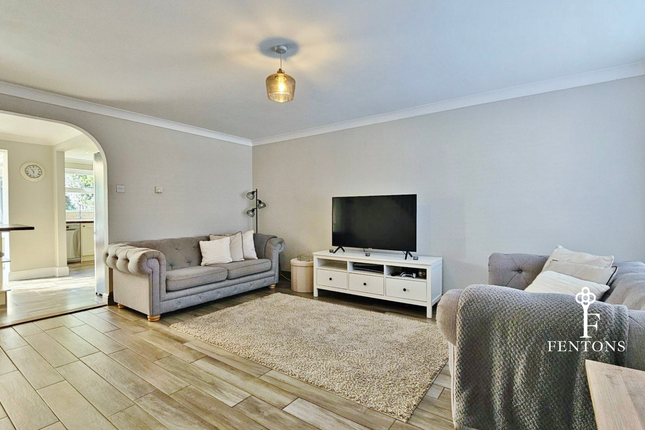 6, Lulworth Close, Clacton-on-Sea photo 4