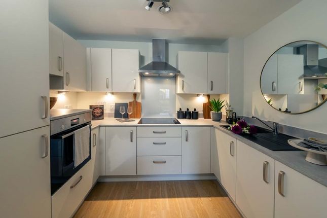 Flat for sale in Cresent Place, Warminster