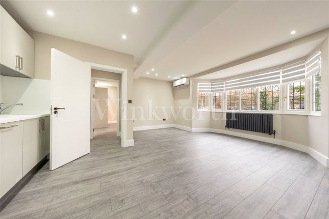 Flat 2, 927, Finchley Road, London photo 2
