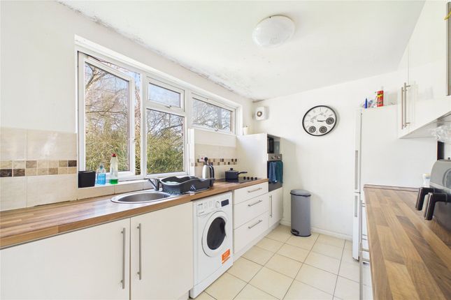 3, Lydbury, Bracknell photo 4