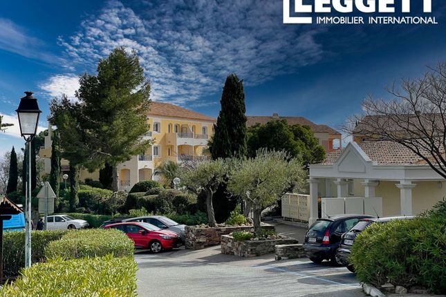 Apartment for sale in Roquebrune-Sur-Argens, Var, Provence-Alpes-Côte D'azur