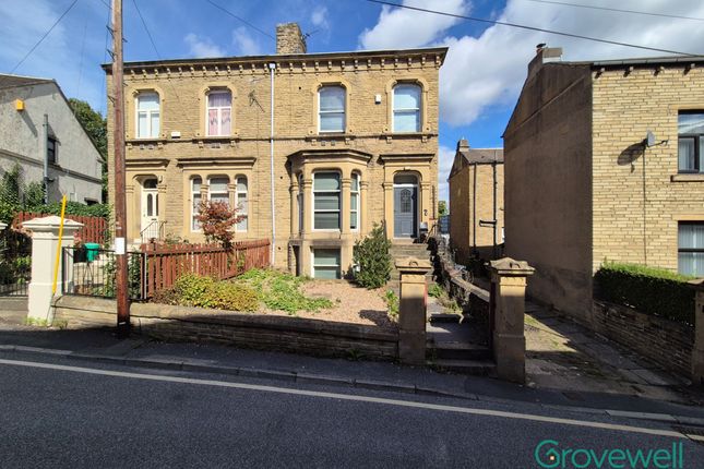 Studio flat on Studio 4 28 Bath Street, Huddersfield, £550/mo