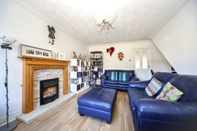 44 Kinlet Road, Wigan photo 2
