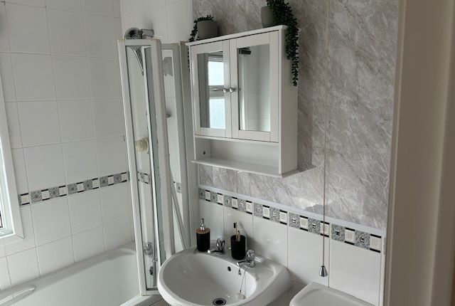 Pre-Loved Twin Pitch, Dove Court,, Willow Grove Park, Poulton-le-Fylde photo 3