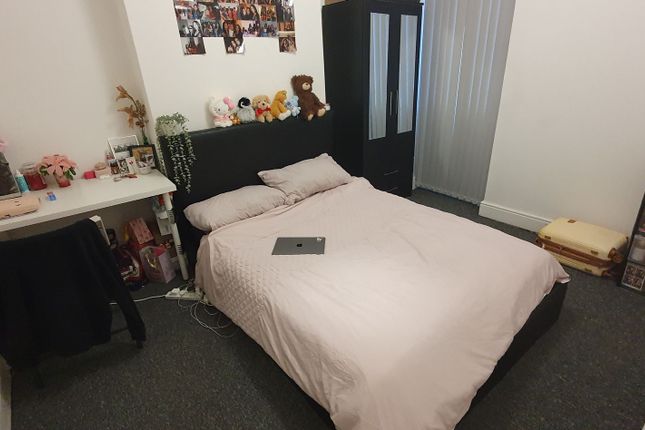 44 Minny Street, Cardiff photo 3