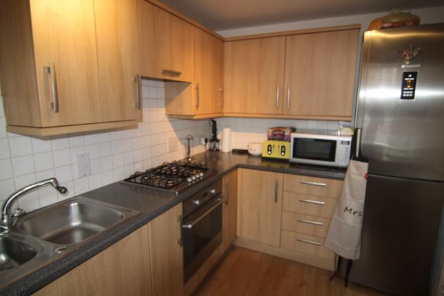 15, Wayside, Wokingham photo 5