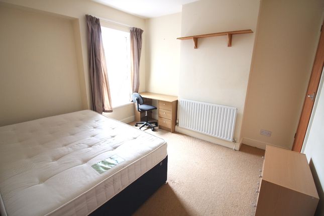68, Cyfarthfa Street, Cardiff photo 4