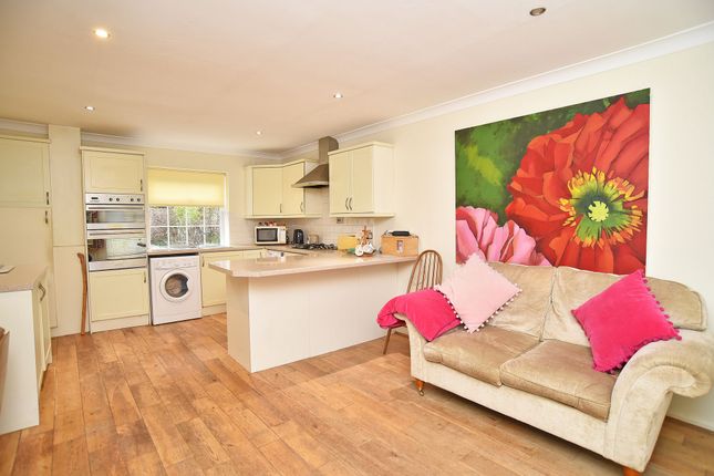 9 St. Magnus Court Cold Bath Road, Harrogate photo 2