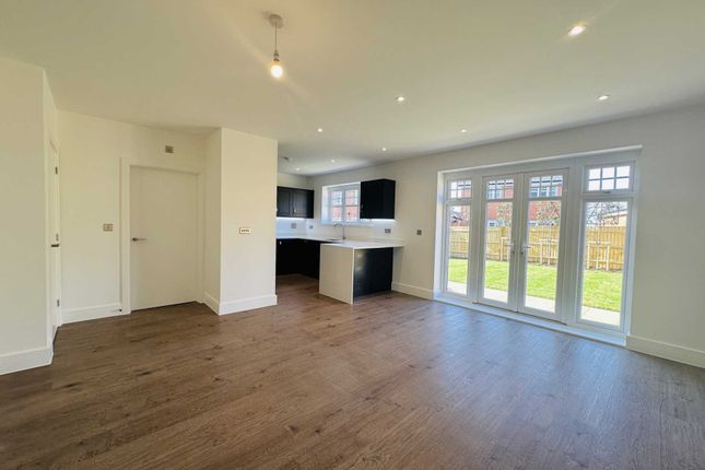 Detached house for sale in Kings Reeve Place, Wallingford